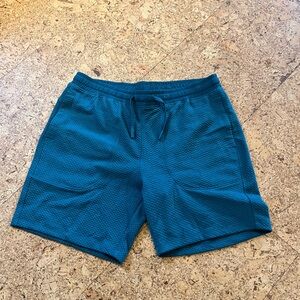 📌 Teal Shorts